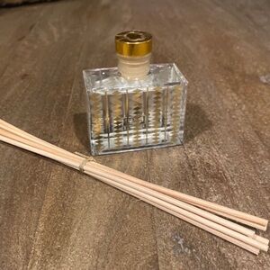 Nest Fragrances New York Petite Reed Diffuser Spiced Orange & Clove 1.9 oz